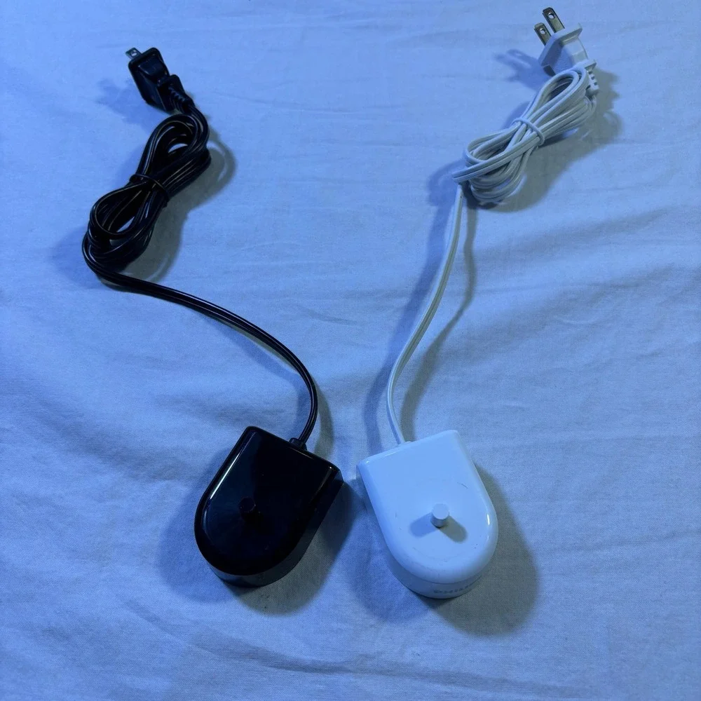 Philips‎ Sonicare Electric Toothbrush Charger Set of 2 - Black and White